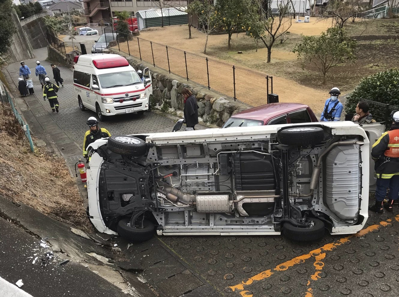 北鉄輪で横転事故 今日新聞